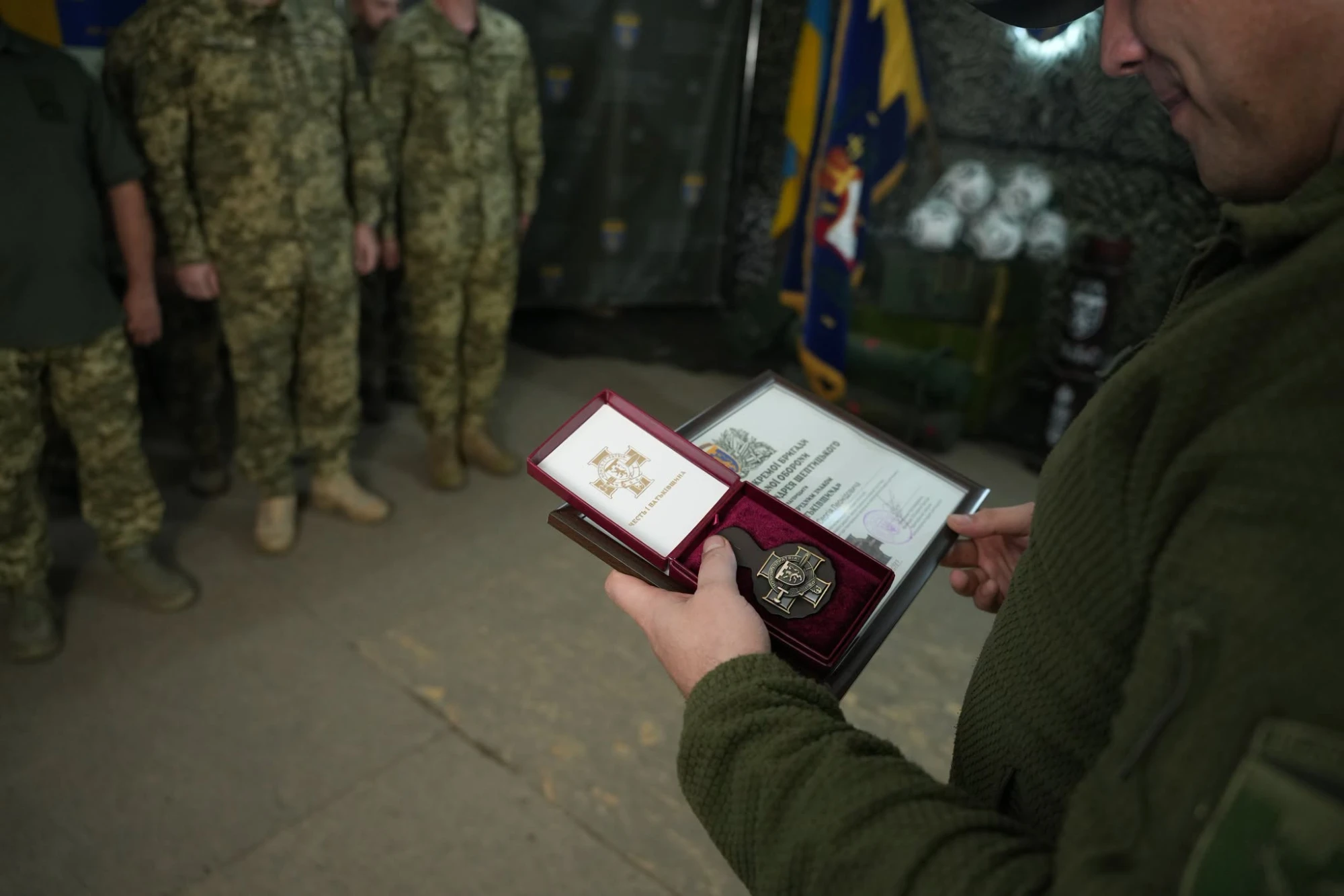 Нагородження військовослужбовця 103 ОБрТрО